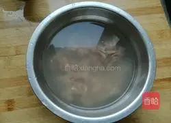 Stir-fried Illustration of how to make waist flowers 5