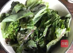 Illustration of how to make shrimp lettuce leaves 1