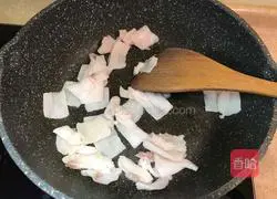 Illustration of how to make fat fried lotus root 5