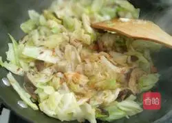 Illustration of how to make mountain delicacies cabbage 7