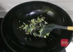 Illustration of how to make chicken wings stuffed with carrots and bitter melon 14