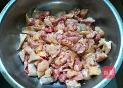 Illustration of home-style stir-fried chicken nuggets 1