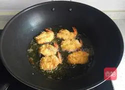 Illustration of how to make fried shrimp steak 10