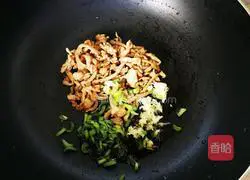 Illustration of how to make pickled cabbage powder 7