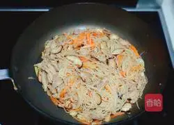 Illustration of how to make fried chicken vermicelli 5