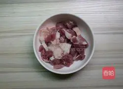 Illustration of how to make stir-fried pork with spring vegetables 2