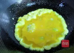 Fried green pepper and fungus with eggs Practice illustration 2