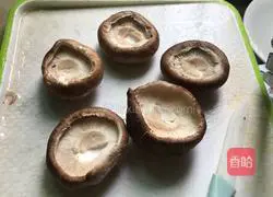Illustration of how to make eggs stuffed with mushrooms 1