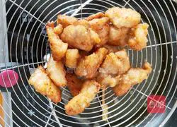 Pineapple Sweet and Sour Pork Recipe Illustration 8