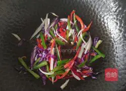 Illustration of how to make fried noodles with vegetables 7