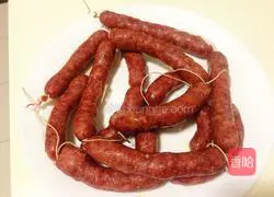 Illustration of Homemade Crispy Black Pepper Sausage 16