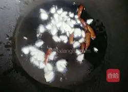 Illustration of how to make fried ham with cucumber 5