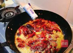 Beer braised crayfish Illustration of how to do it 8