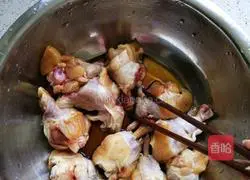 Illustration of how to make orange chicken legs 6