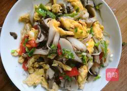 Illustration of how to make scrambled eggs with mushrooms 13