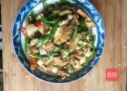 Illustration of how to make stir-fried pork with dried fragrant 7