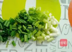 Illustration of how to cook potato ribs 5