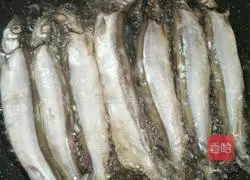 Illustration of how to make multi-flavored spring fish 5