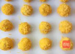 Illustration of how to make golden tofu balls 10