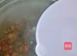 Illustration of how to make braised pork with beans 8