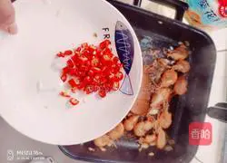 Illustration of braised white-legged shrimp in oil 7