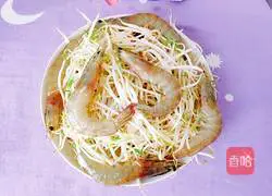 Illustration of how to make steamed bean sprouts and shrimp 7