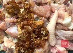 Illustration of how to make mushroom stewed chicken 5