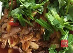 Illustration of how to make pickled beef skin 8