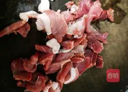 Illustration of how to make fried pork slices with king oyster mushroom 3