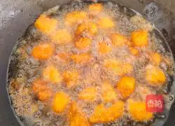 Illustration of how to make chicken popcorn 5