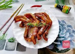 Illustration of braised duck feet 10