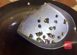 Illustration of how to make boiled pork slices 7