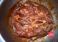 Illustration of how to make pan-fried steak 8