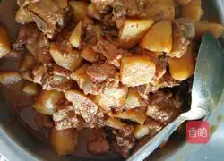 Illustration of how to cook pork ribs with potatoes 8