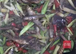 Hunan Cuisine: Spicy Fire-roasted Fish Recipe Illustrated 8