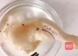 Illustration of how to make saliva chicken 5