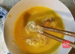 Illustration of how to make fried pork chop 9