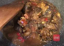 Illustration of how to make tomato sweet and sour pork ribs 4