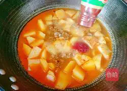 Illustration of how to cook beef tendons with potatoes 13