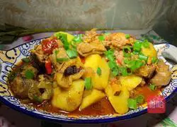 Illustration of how to make delicious potato roasted chicken 8