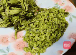 Crispy, tender and fragrant, Illustration of how to make toon-baked eggs 4