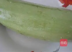 Illustration of how to make stir-fried chicken breast and melon 1