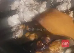 Illustration of how to make fried pork slices with garlic sprouts 3