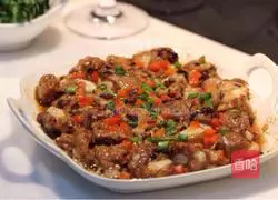 Illustration of how to make steamed pork ribs with black bean sauce 11