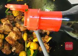 Illustration of how to cook chestnut ribs with orange juice 14