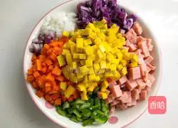 Illustration of how to make fried rice with seasonal vegetables 4