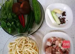 (Mushroom Meat Braised) Fried Soybean Noodles Recipe Illustration 1