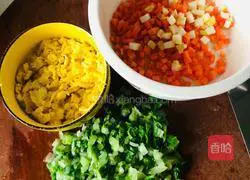 Illustration of how to make cornmeal dumplings 1