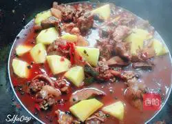 Illustration of how to make mushroom and potato chicken 6