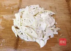 Illustration of how to make bitter bamboo shoots and meat slices 4